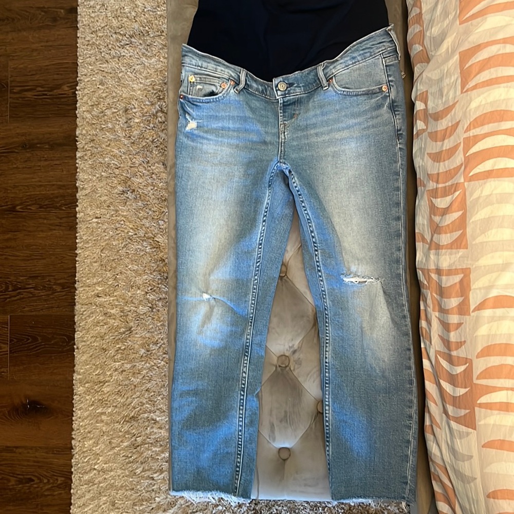 Gap maternity jeans size 27/4 short. Light distressing and panel for over belly